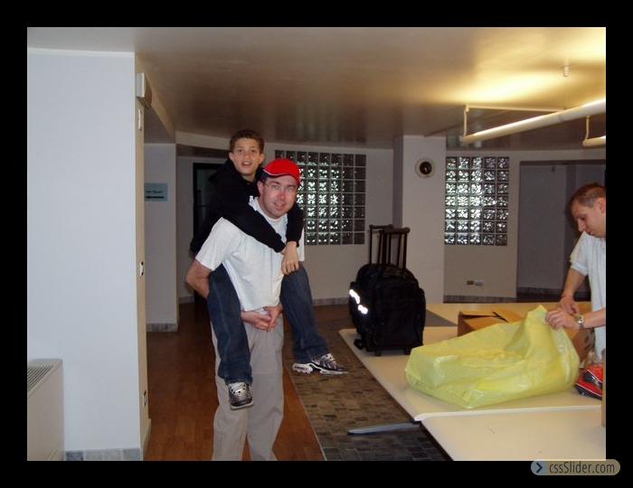 3° Raduno Ligure - Sorridi con noi  1-2.05.2004 015